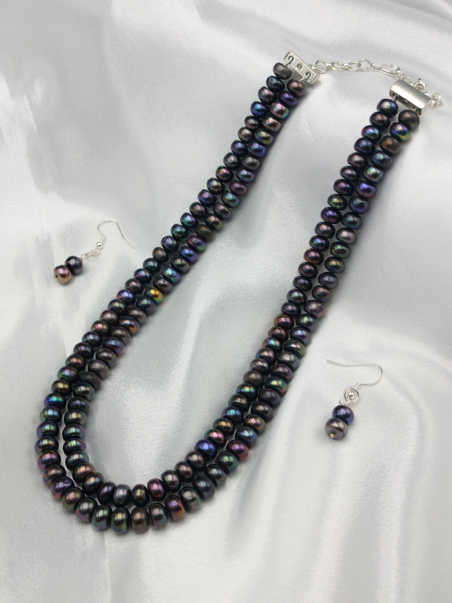 Double Layer Pearl Necklace Set - Image 2