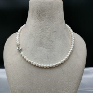 Beautiful Single line Pearl Necklace White
