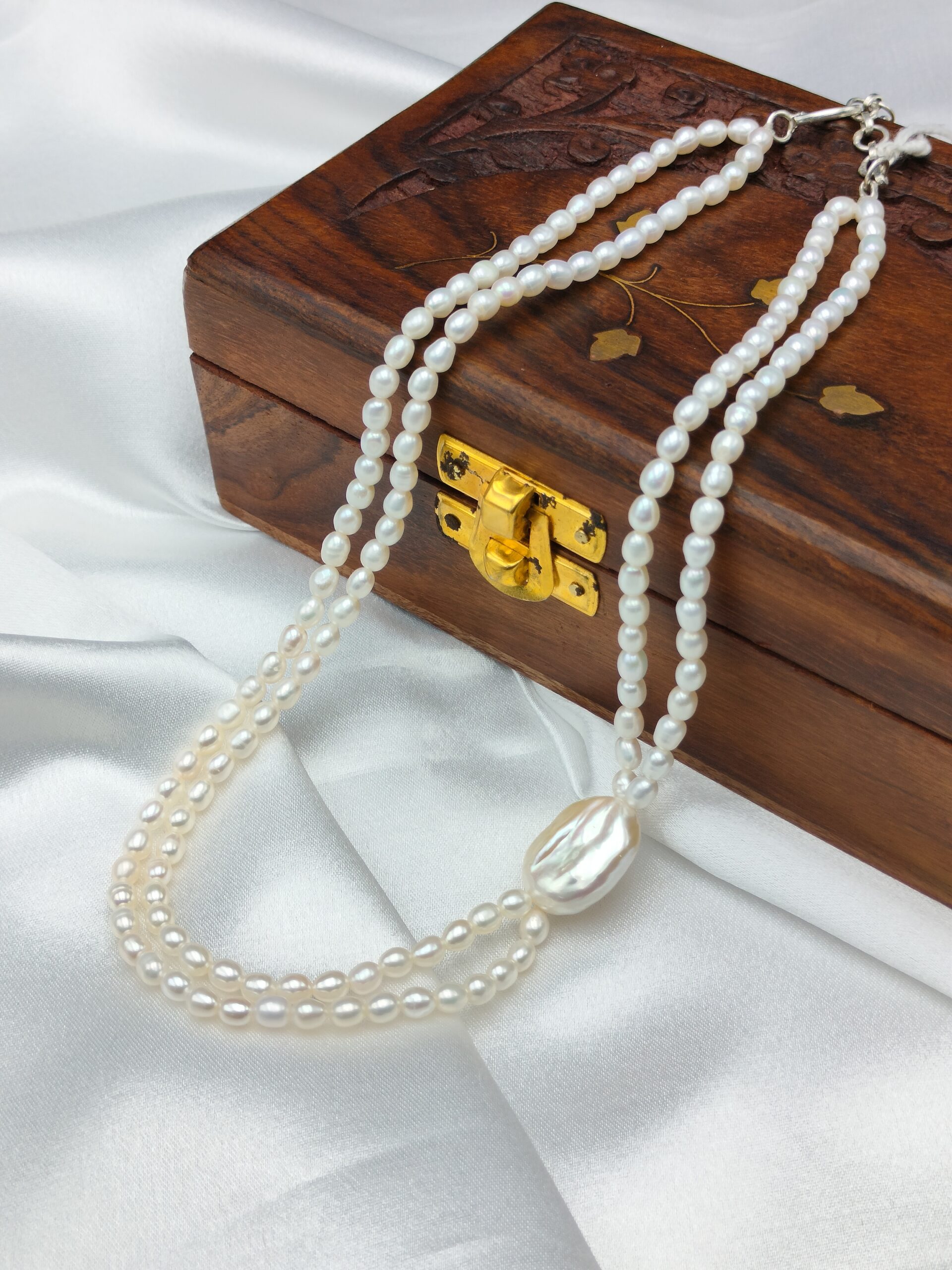 Stylish 2 Layer White Freshwater Pearl Necklace - Image 2