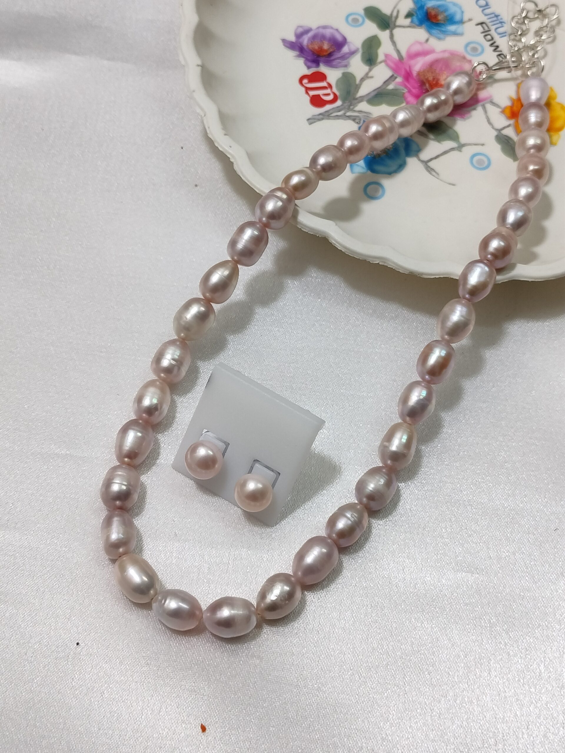 Beautiful Single line Pearl Necklace Set - Image 2