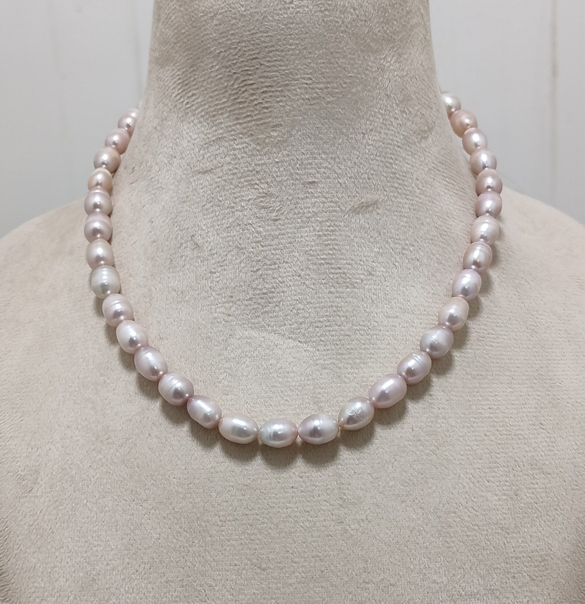 Beautiful Single line Pearl Necklace Set
