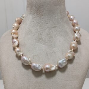 Single Layered Contemporary Baroque Pearl Necklace Set