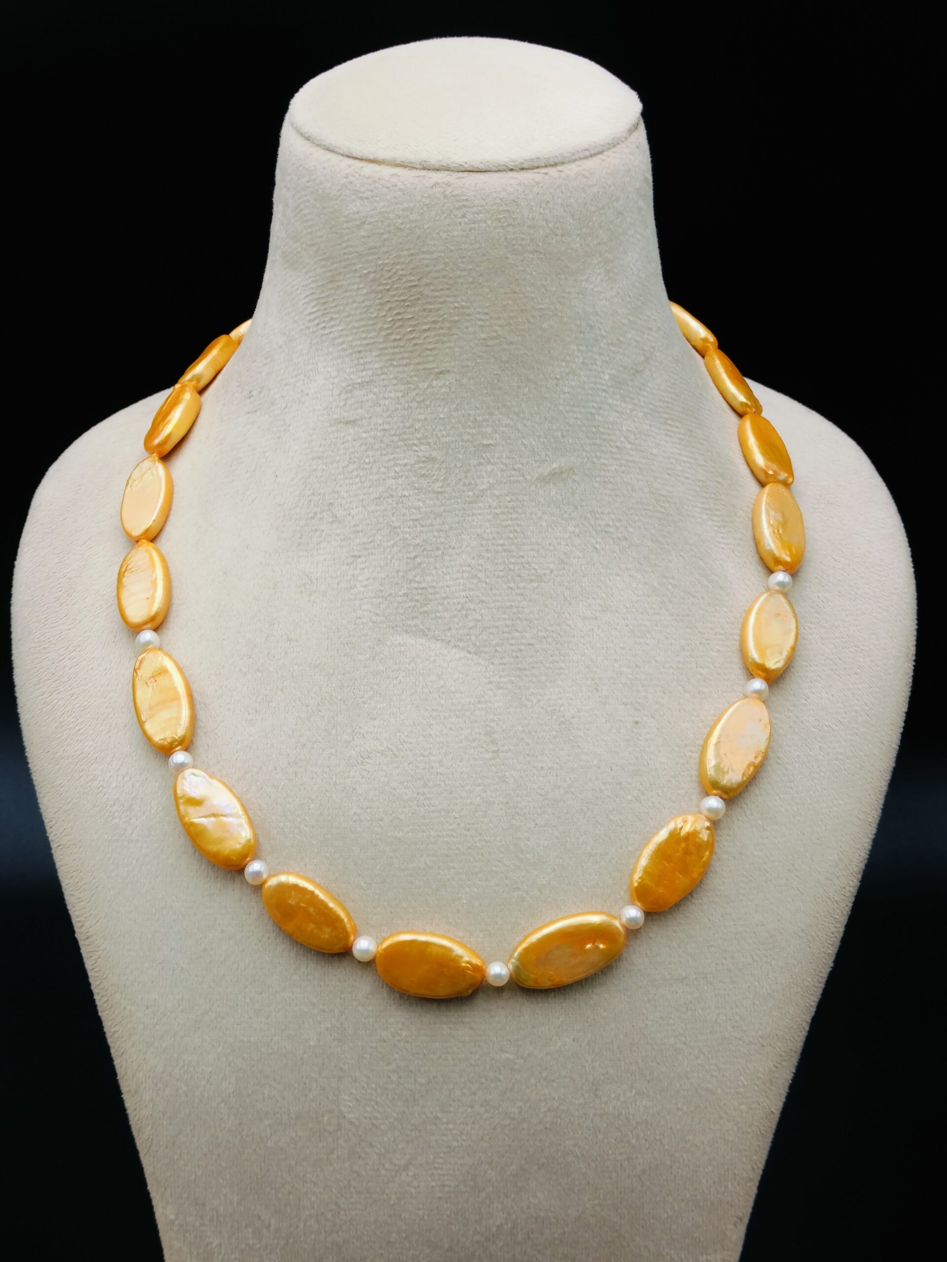Classic Oval Pearl Necklace