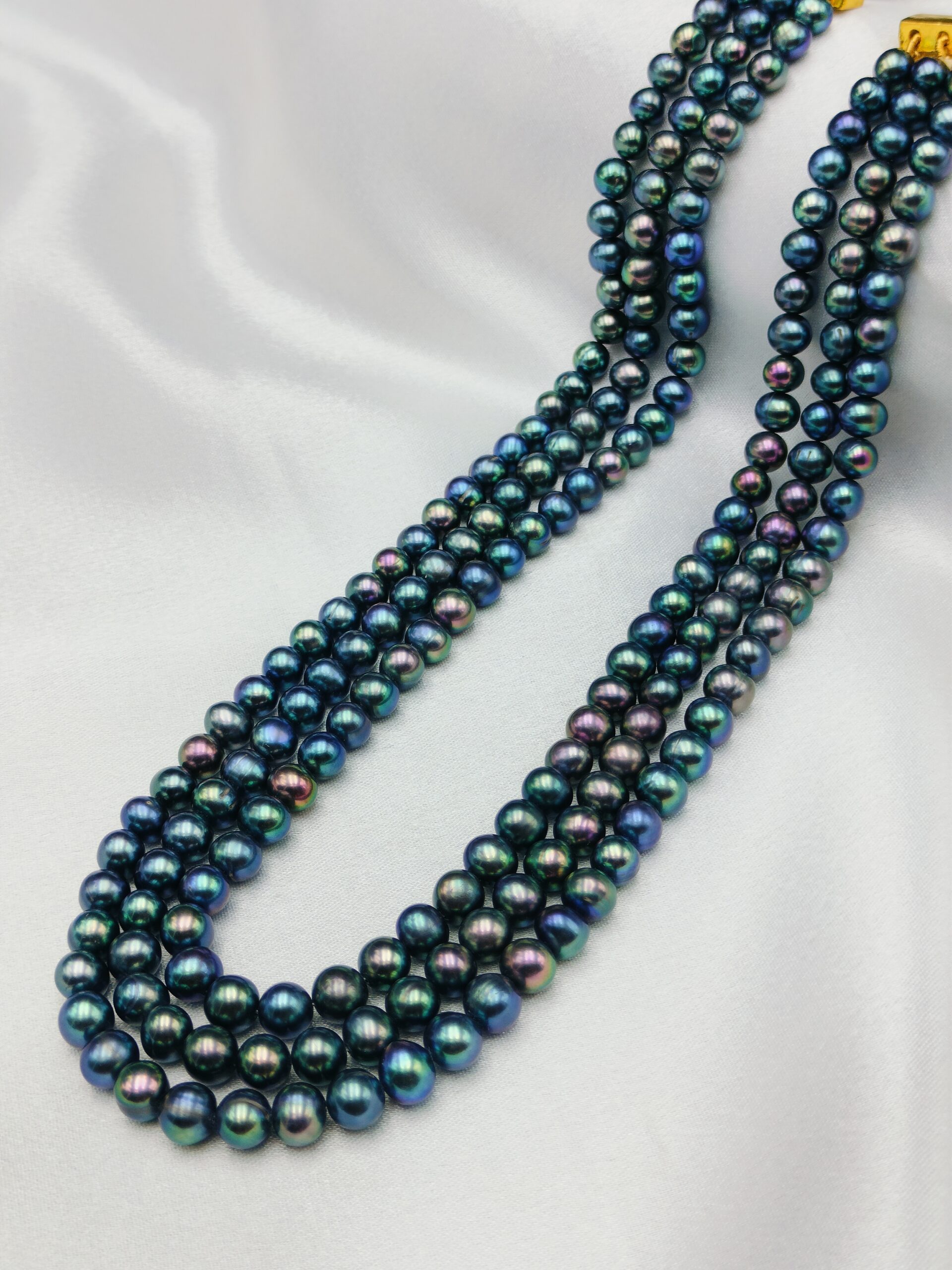 Freshwater Pearl Peacock 3 Layer Necklace - Image 2