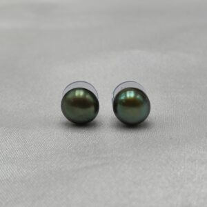 Beautiful Freshwater Pearl Stud Earrings