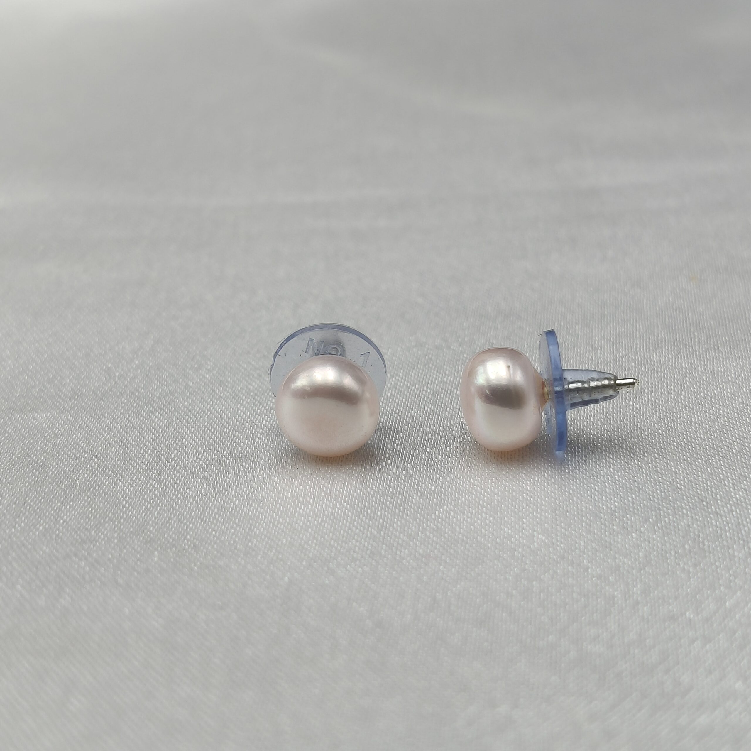 AAA Light Pink Pearl Stud Earrings - Image 2