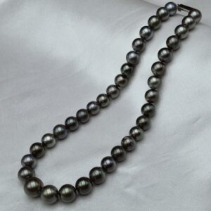 Natural Black Tahitian Pearl Necklace