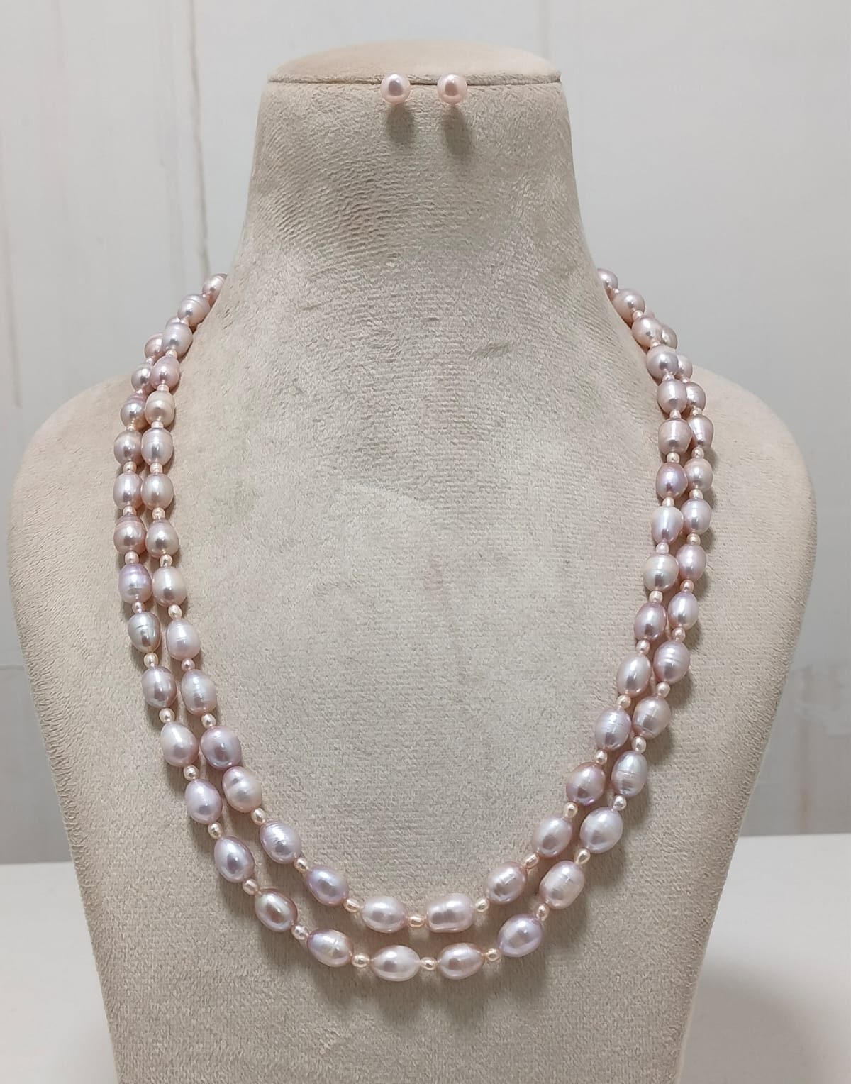 Beautiful Oval Shaped Double Layer Pearl Necklace