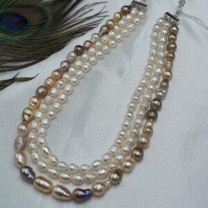 Beautiful 3 Layer Pearl Necklace
