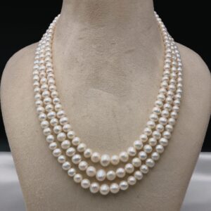 Beautiful 3 Layer Graduation Pearl Necklace